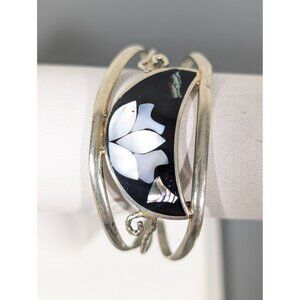 Alpaca Mexico Crescent Moon Shell Inlay Flower Cuff Bracelet Silver Tone 6"